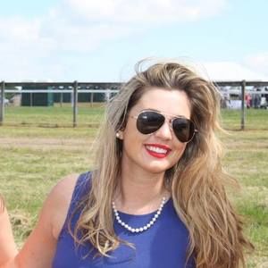 Meet your Posher, Claire